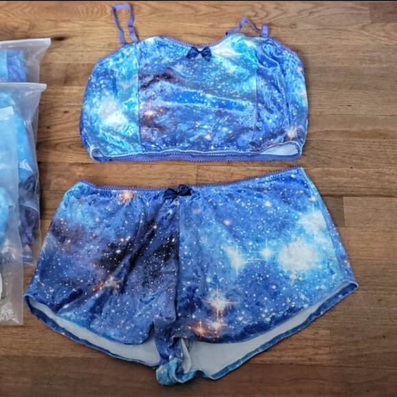 Velvet Loungewear Set - Picture 8 of 8